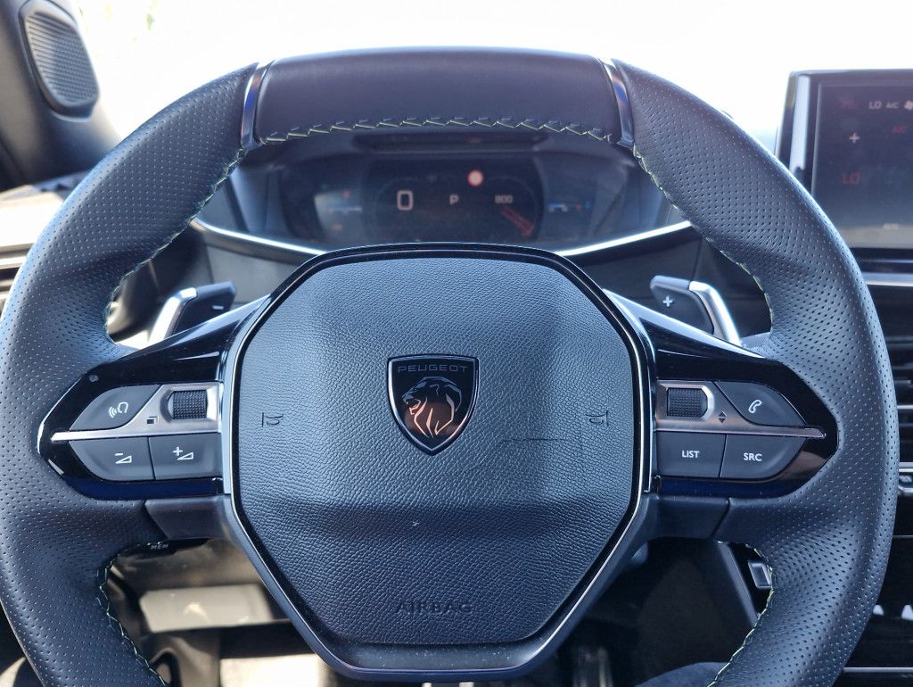 Peugeot 2008 Pure Tech 130 GT AT LED Navi Kamera PDC ACC