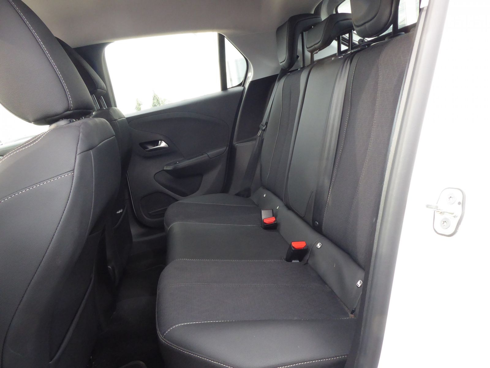 Opel Corsa F 1.2 Turbo Elegance LED Multimedia Sitzhz