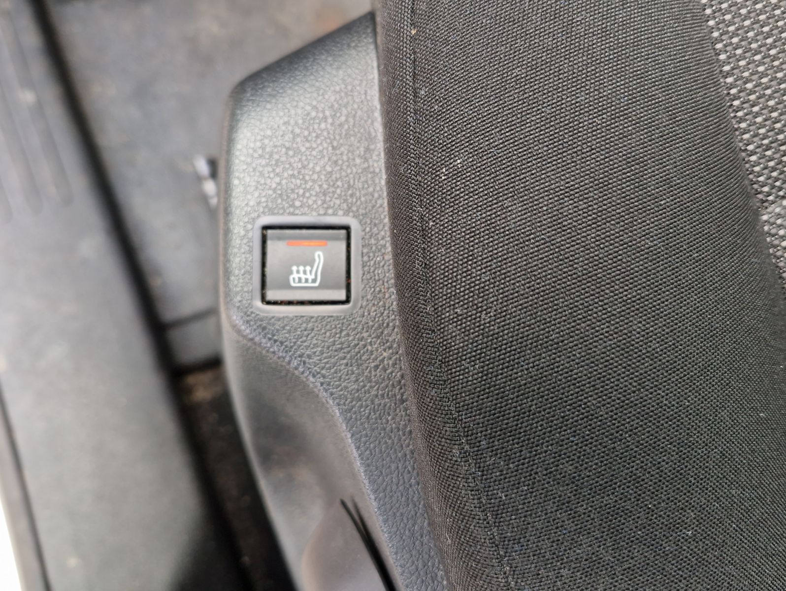 Peugeot Partner 1.5 BlueHDI 130 L2 Premium Kasten Sortim