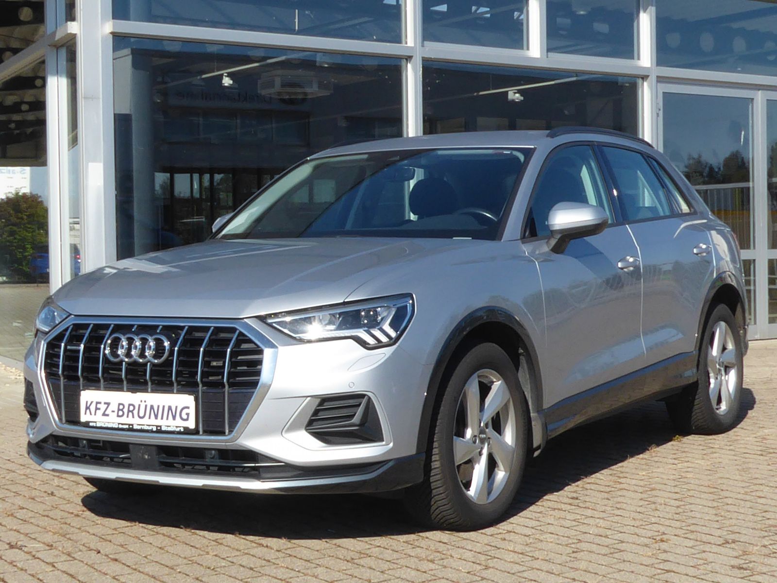 Audi Q3 40 TFSI Quattro Advanced S-tronic LED Navi Pl