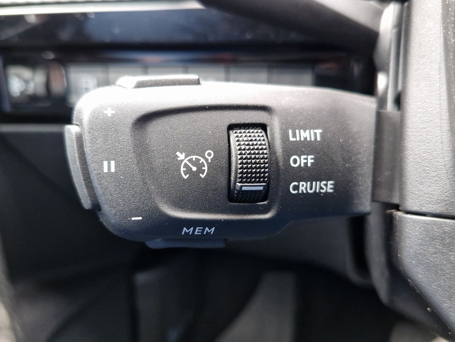 Peugeot 508 SW PHEV 225 e-AT Allure LED Navi Kamera AHK