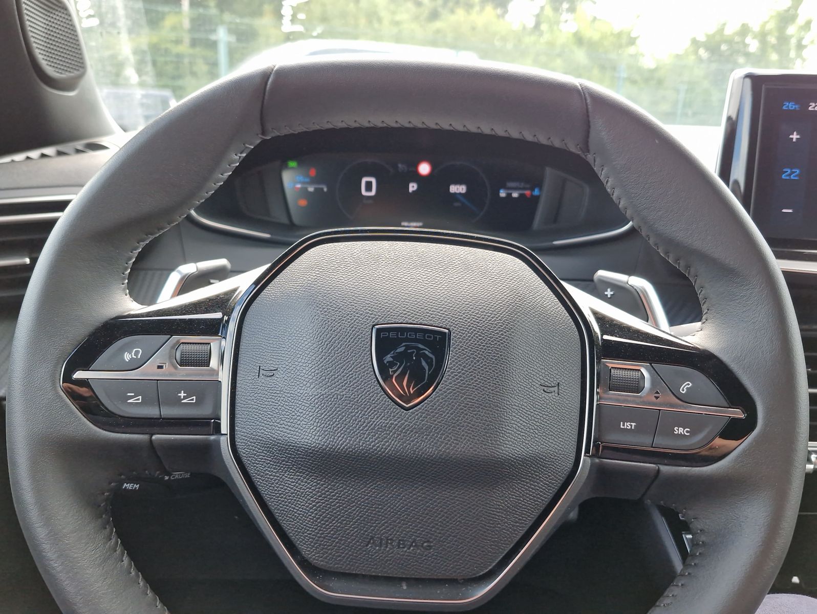 Peugeot 2008 PureTech 130 Allure AT LED Navi Kamera 360
