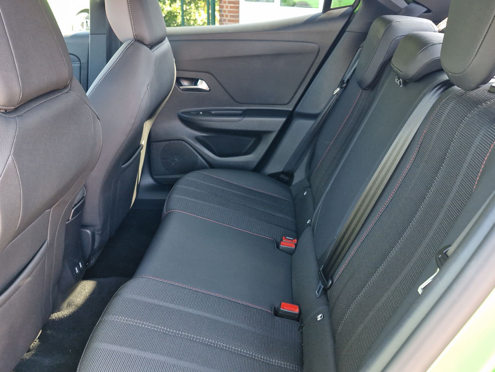 Opel Mokka-e GS AT LED Kamera PDC Keyless Alu17