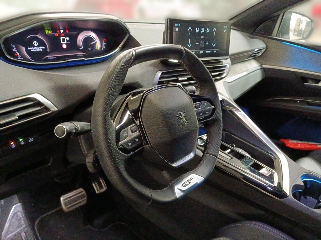 Peugeot 3008 Hybrid 145 e -DSC GT LED Navi Kamera360 SHZ