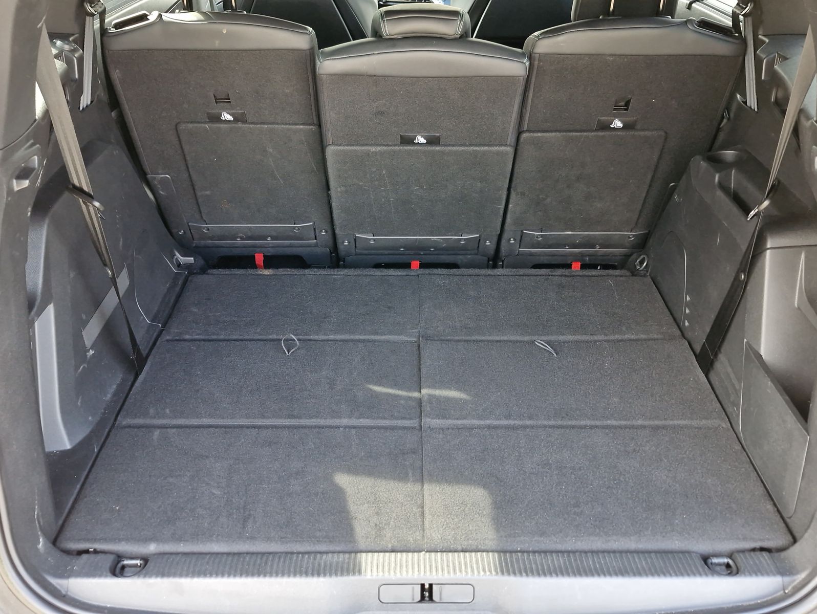 Peugeot 5008 Hybrid 145 e-DSC Allure Pack LED Navi Kamer