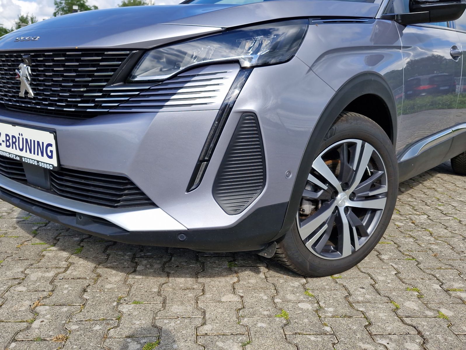Peugeot 5008 Hybrid 145 e-DSC Allure Pack LED Navi Kamer