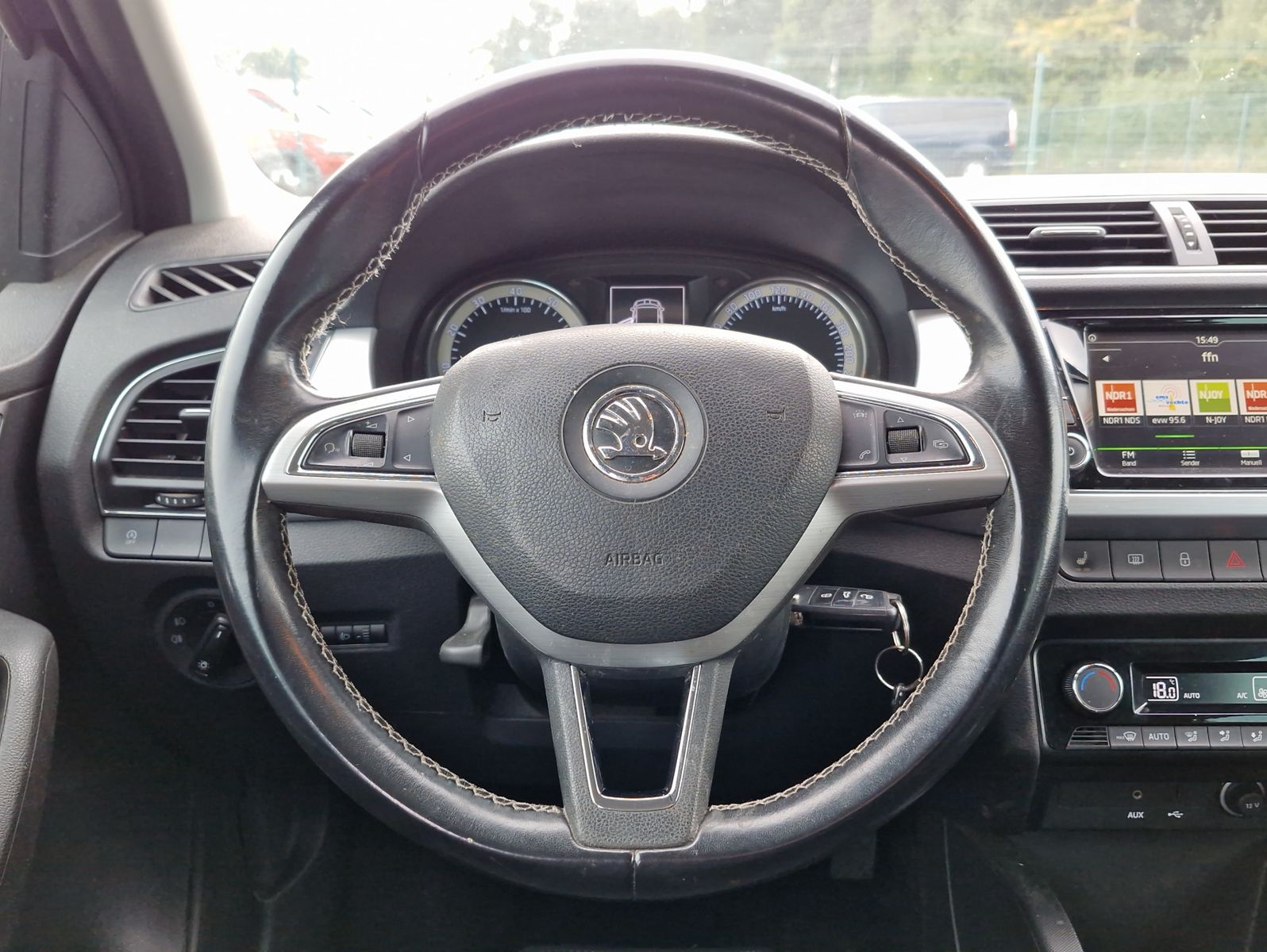 Skoda Fabia Combi 1.2 TSI Edition Navi AHK SHZ Klimaau