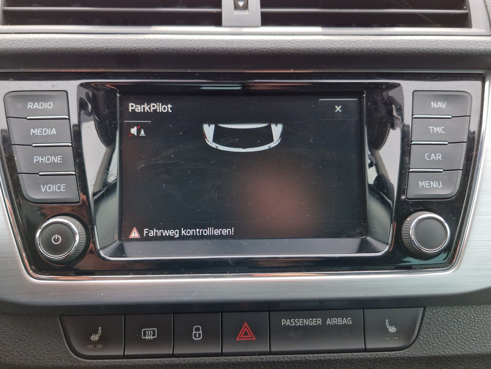 Skoda Fabia Combi 1.2 TSI Edition Navi AHK SHZ Klimaau
