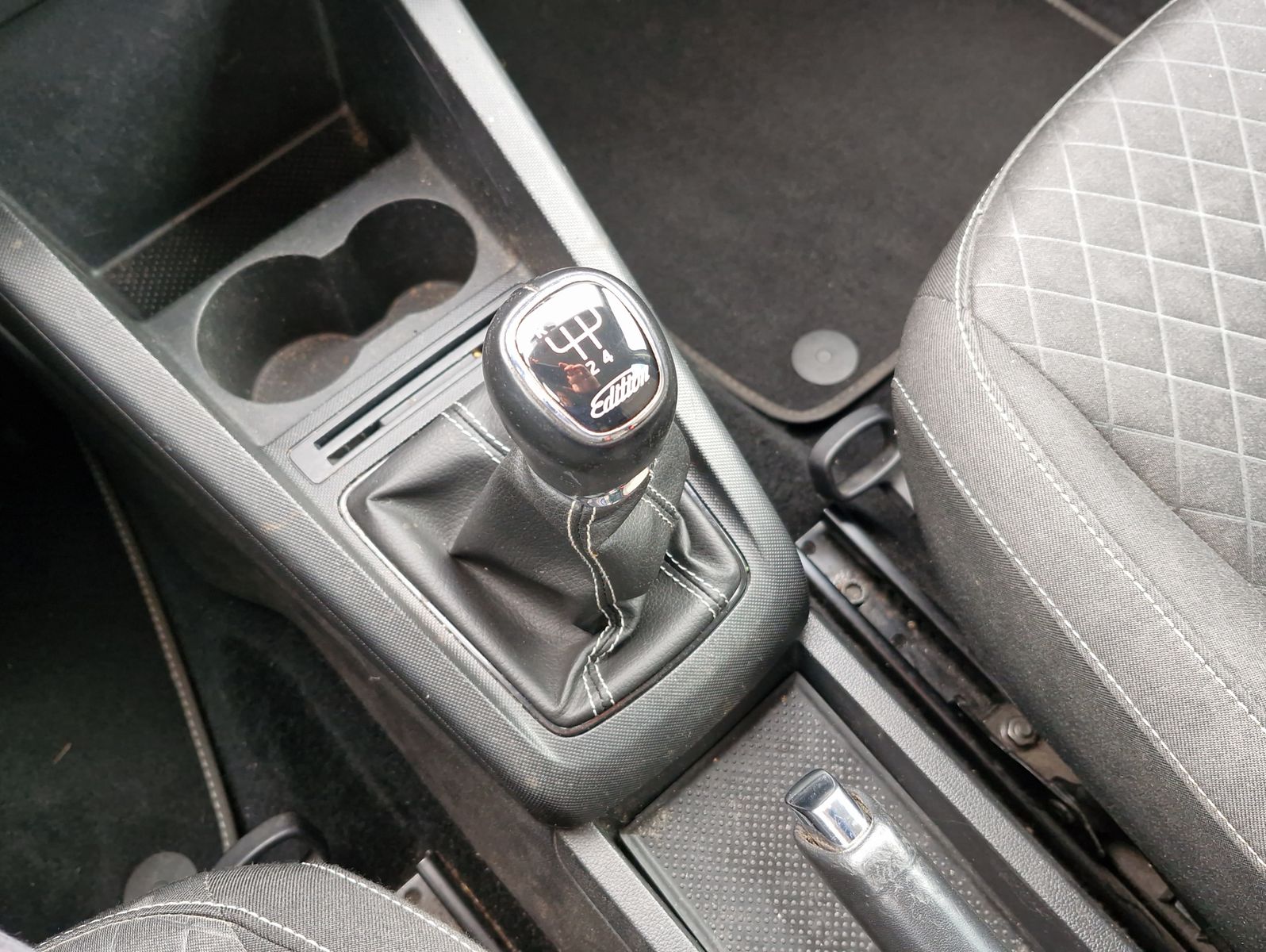 Skoda Fabia Combi 1.2 TSI Edition Navi AHK SHZ Klimaau