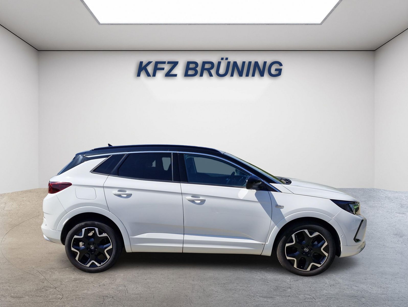 Opel Grandland 1.2 Turbo Ultimate AT Navi Alcantara L