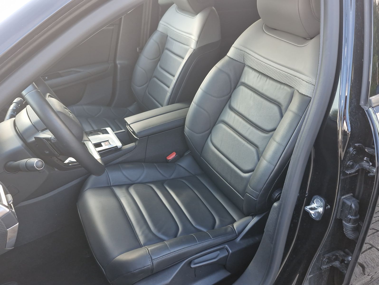 Citroën C5 X PureTech 130 Plus AT LED Navi Leder HeadUp