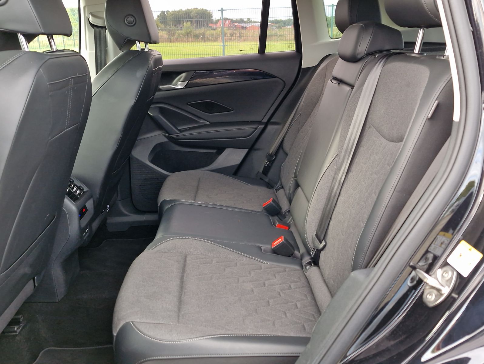 Volkswagen Tiguan neues Modell 1.5 eTSI DSG Life Navi LED K