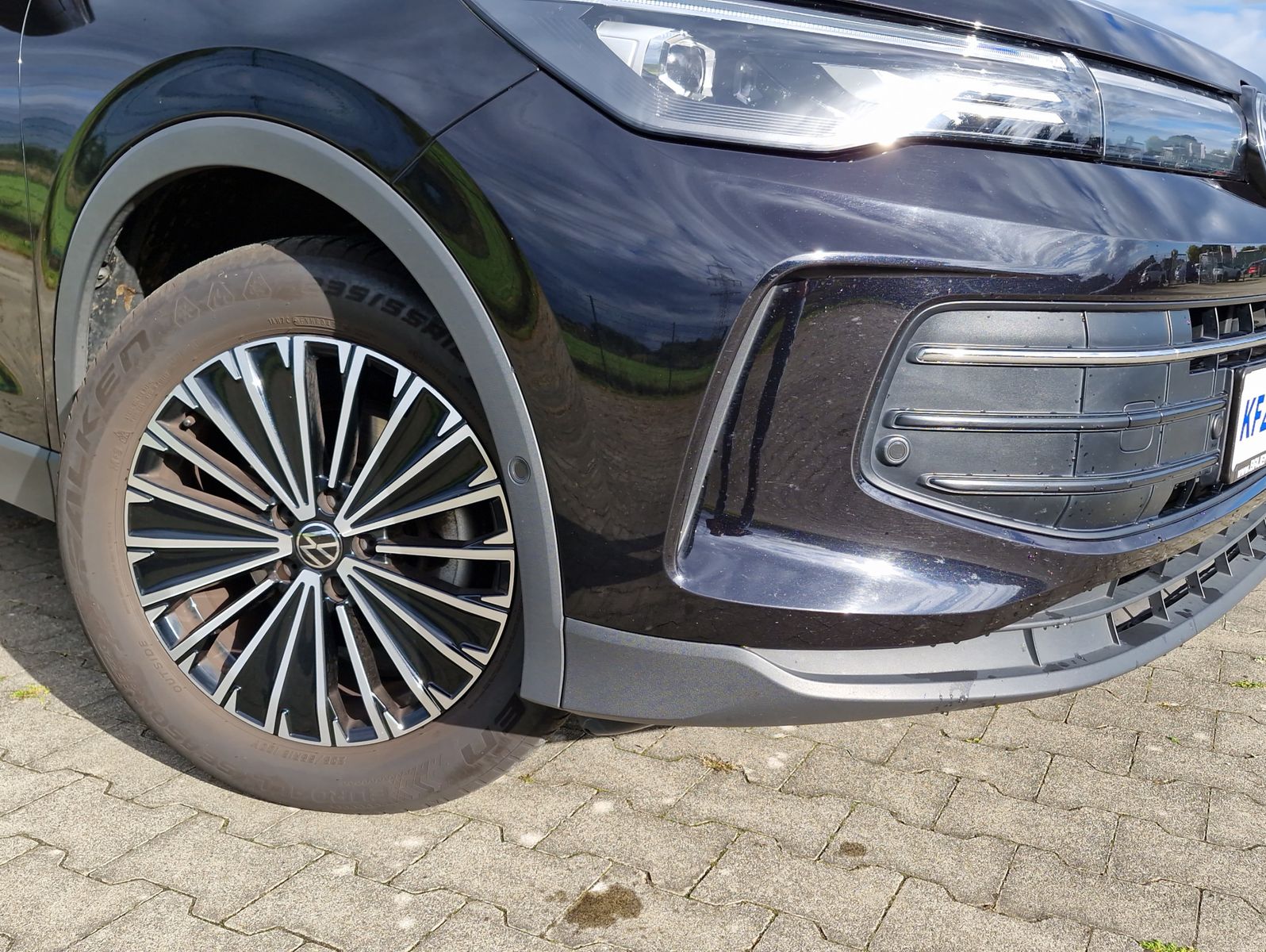 Volkswagen Tiguan neues Modell 1.5 eTSI DSG Life Navi LED K