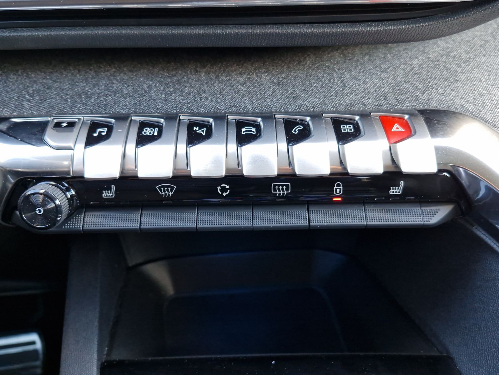 Peugeot 3008 PHEV 225 e-AT Roadtrip LED Navi Kamera SHZ