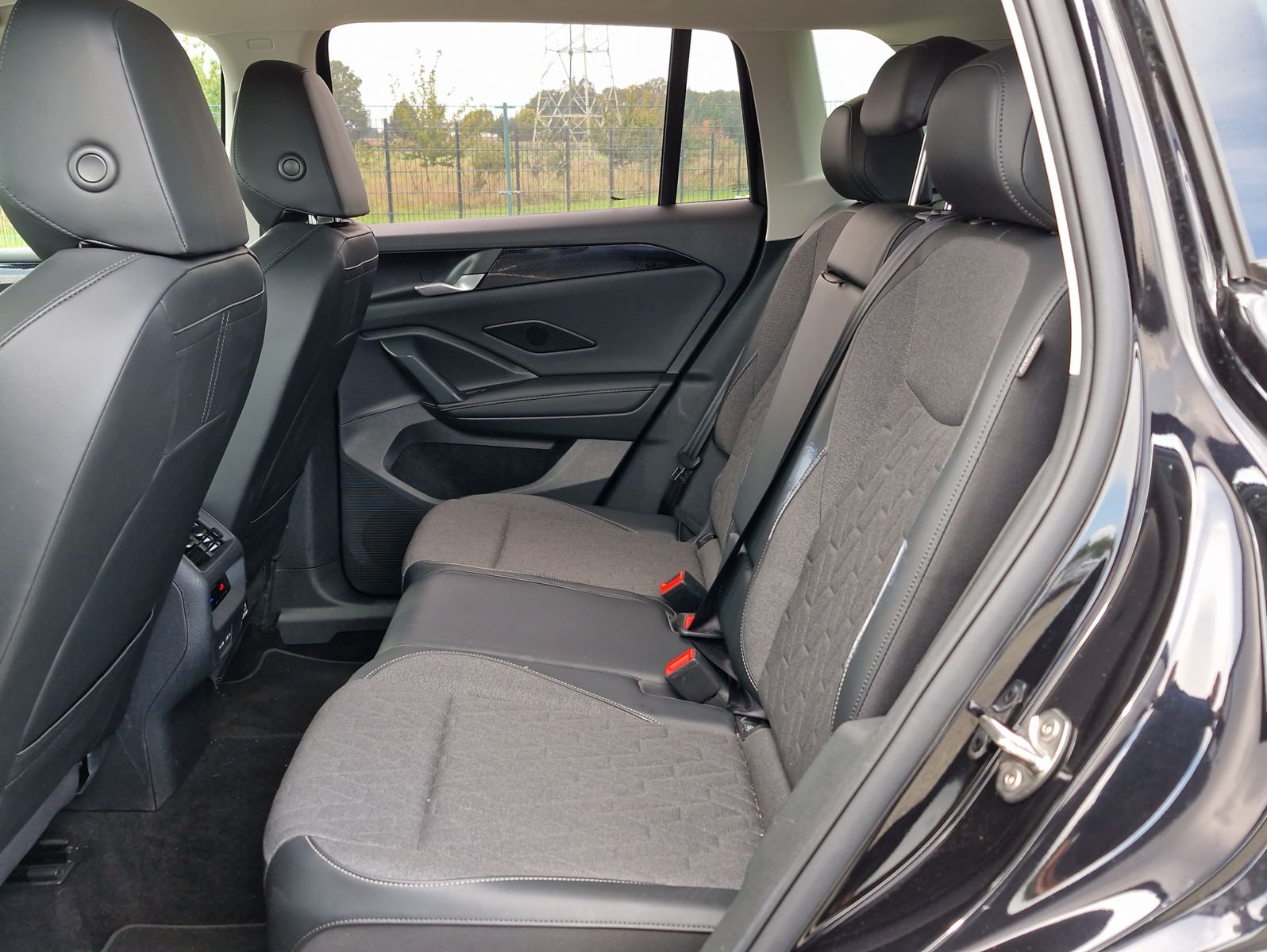 Volkswagen Tiguan 2.0 TDI DSG Life Navi LED Kamera SHZ ACC