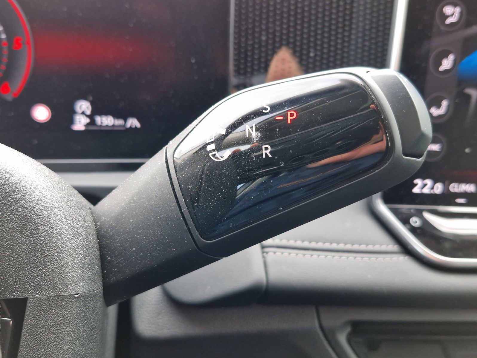 Volkswagen Tiguan 2.0 TDI DSG Life Navi LED Kamera SHZ ACC
