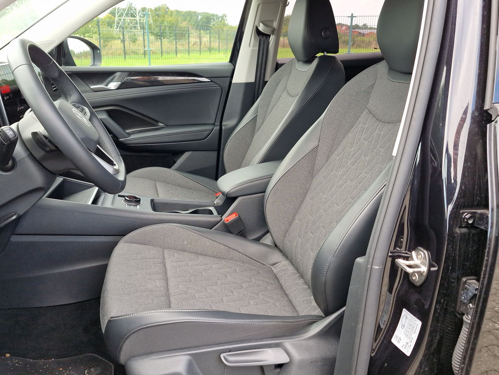 Volkswagen Tiguan 2.0 TDI DSG Life Navi LED Kamera SHZ ACC